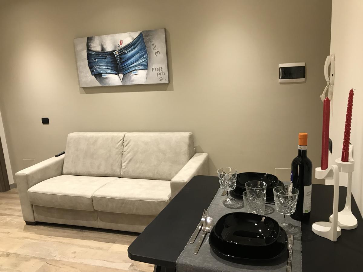 Sforza Apartment Near Duomo Μιλάνο Εξωτερικό φωτογραφία